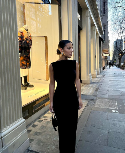 Effie Kats Verona Gown | Black